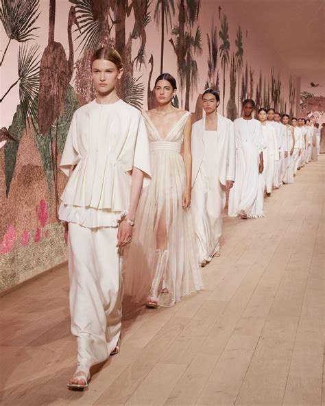christian dior couture  linkedin dior diorcouture dreamindior