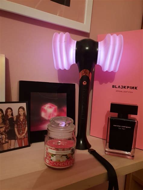 Blackpink | Blackpink, Kpop merch, Blinking