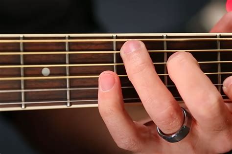 How to Make Your Electric Guitar Sound Like Rock? - MetalMusicGuide