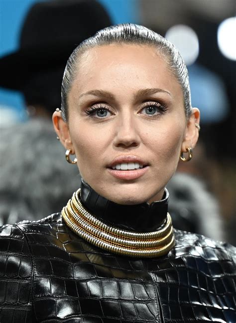 Miley Cyrus Sparks Buzz Over Her Teeth at the 2025 Met Gala - Daily N