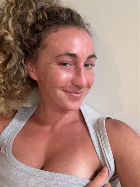 Karlye Taylor - Karlye Taylor added a new photo.