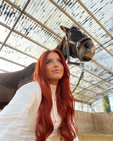 Emma Rou (@emmarouu) • Instagram photos and videos