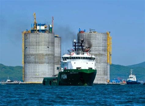 В Охотском море запущена буровая платформа «Беркут» - 27 - Июнь - 2014 ...