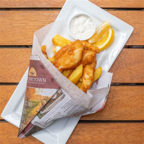 Experience Waterfront Dining at Finz Seafood and Grill in Salem 24