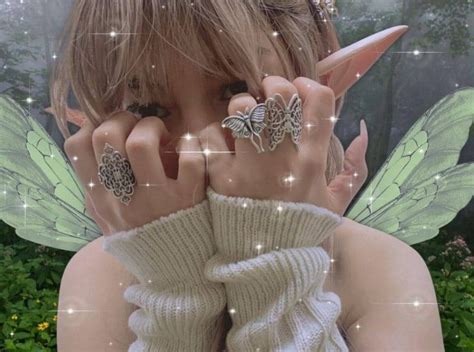 What Exactly is Fairy Grunge? - Beginners Fashion