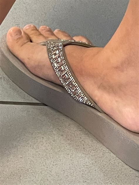 Candid Korean feet 1 by Greyhorse1964 on DeviantArt