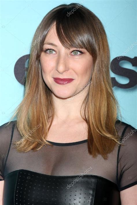 Isidora Goreshter – Stock Editorial Photo © Jean_Nelson #61612331