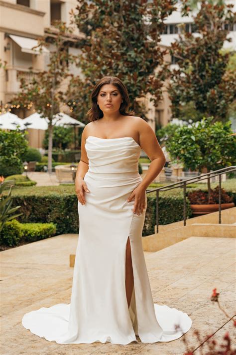 Simple strapless wedding dress 60 photos - Astyledwedding.com