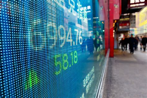 TQQQ vs. QQQ: What's the Difference?