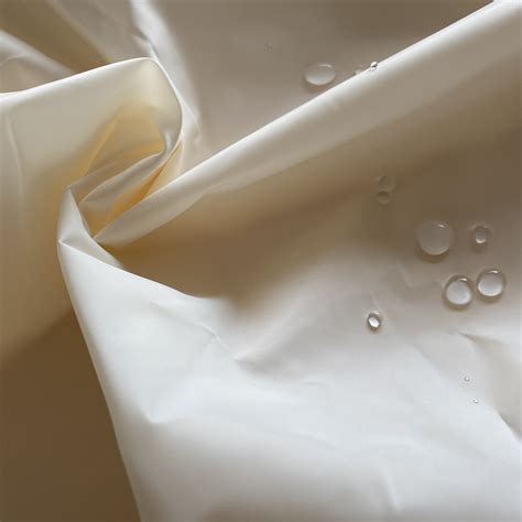 Nylon 380T Taffeta Fabric Waterproof Down Jacket Fabric 37 gsm
