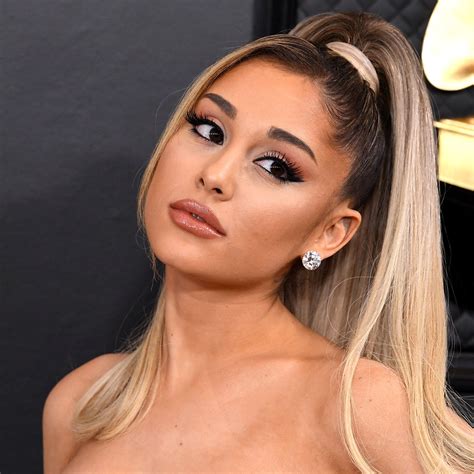 Ariana Grande Ali Mesmo Ensaio Fotografico