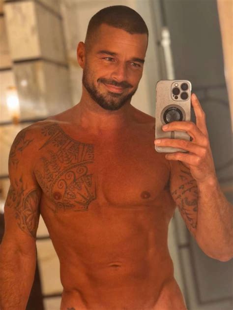 Inside - Ricky Martín enciende las redes con su nueva fotografía con