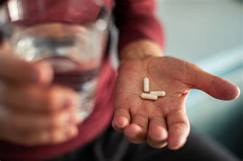 Qual Remédio Tomar Antes De Extrair Um Dente - Como tomar Amoxicilina antes de extrair um dente? - Minha Vida