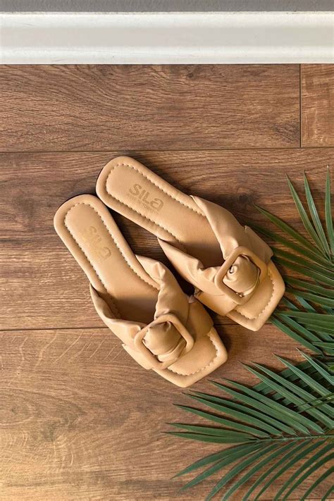 Nicola Nude Çift Bantlı Toka Detaylı Terlik