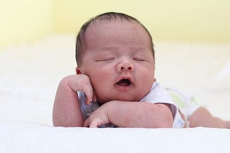 photo apple sleeping network hand mouth eyes nose hippopx