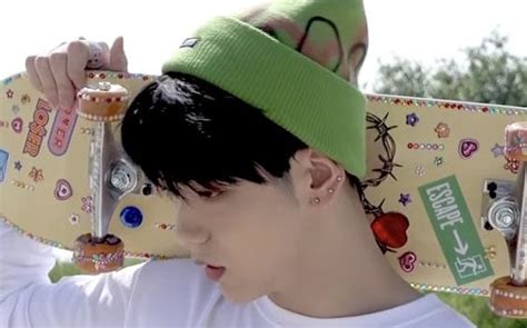 Create your dream summer vacation and get a K-pop idol to go with ...