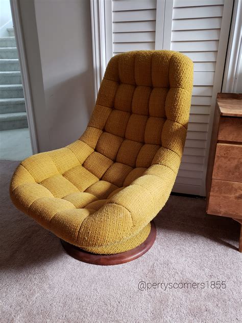 reading lounge chair 7