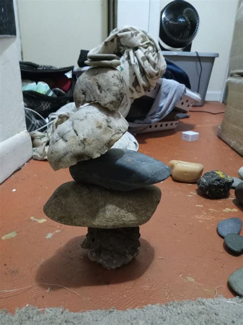 rock stacking 3 : r/stacking