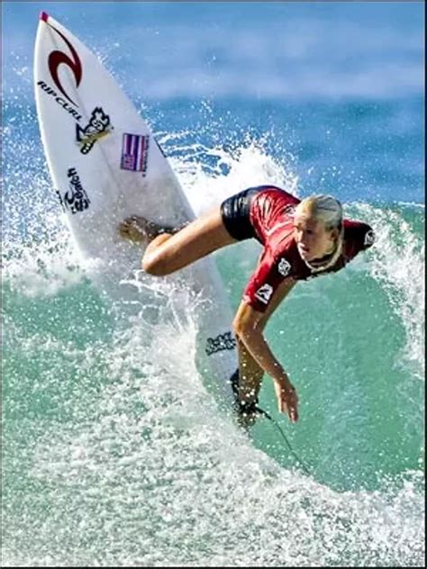 Soul surfer Bethany Hamilton signs autographs and meets fans | Orlando