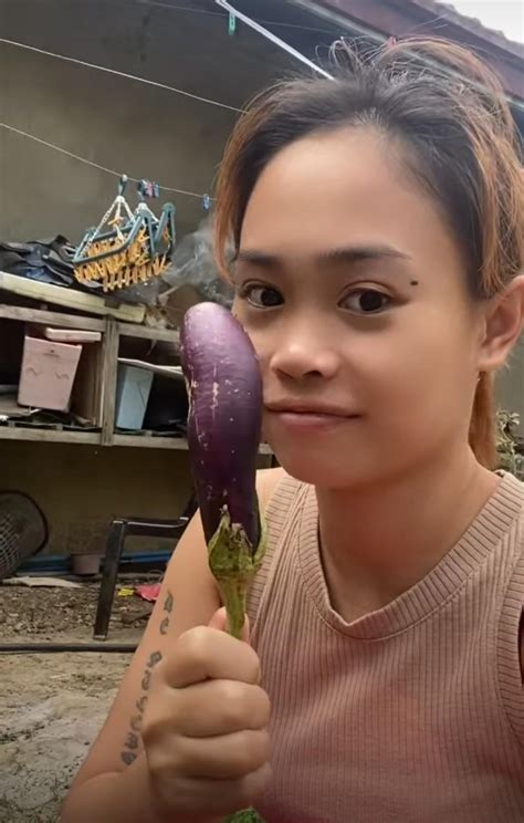 Hi, I'm MaryTes and I love a white 🍆 man : r/DeScamuccio