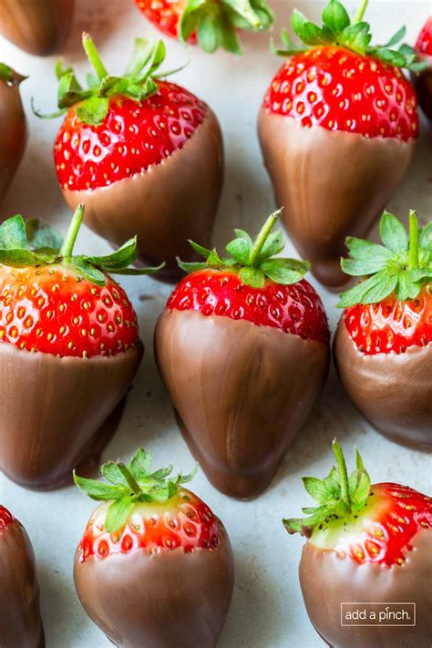 Don't Miss Out: The Strawberry Squirt Cake Everyone's Raving About - 107xafk
