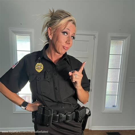 Lieutenant Bella Lexi’s Official Social Fan Page | LoyalFans