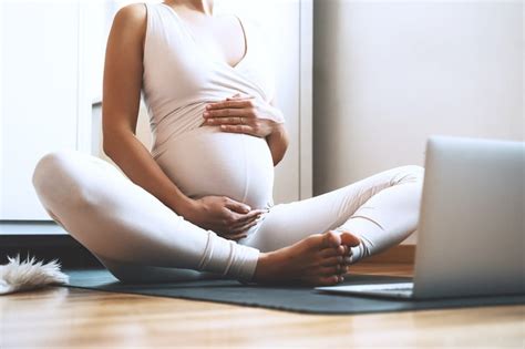 Exercicios Para Estimular O Parto Normal - 5 exercícios para estimular o parto normal - Tua Saúde