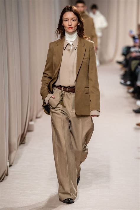 ami fall  menswear fashion show vogue menswear   women