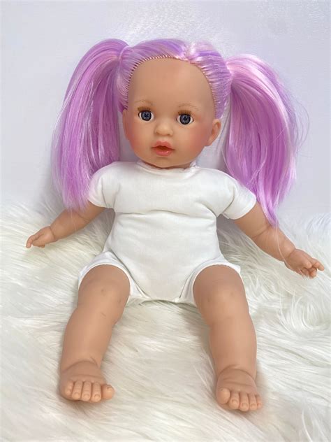 Lavender Alex Star Undressed – Dolls We Love