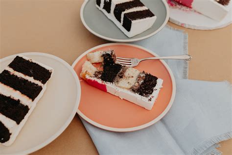 Artisan Bake Shop | Best Wedding Cakes | Smash Cakes | Unicorn Cakes