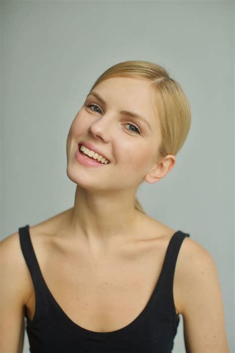 Соня Озерова - 66 фото