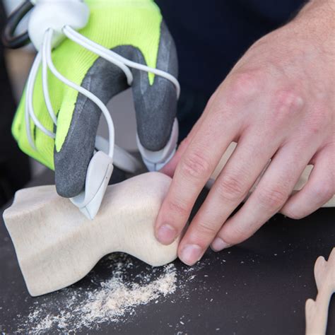 Ein Handschuh ist auch ein Werkzeug | Baublatt