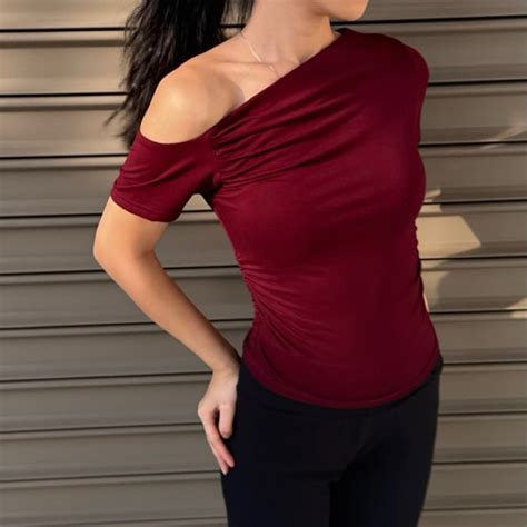 jual alba top atasan basic wanita  shoulder lengan pendek ruched