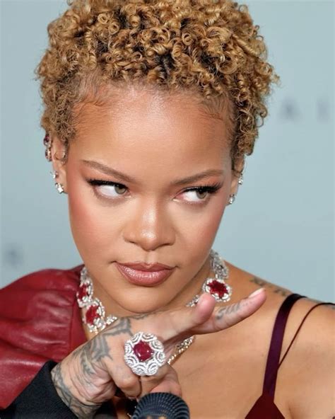 rihanna   fenty hair launch event  la rihanna curly hair short
