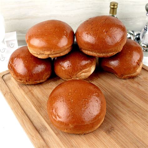 Chinese Steamed Buns with Meat Filling