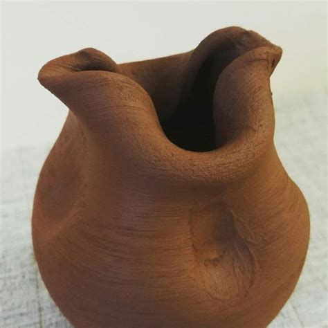Глиняная ваза красная глина Travel Pillow, Ceramics, Ceramica, Pottery ...