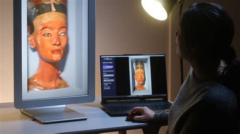 Looking Glass debuts high-resolution 3D holographic displays, no