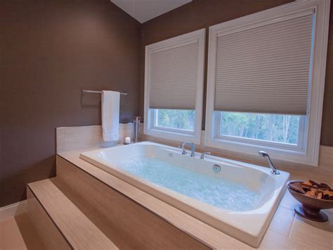 Large bath tub with built-in jets. | Bathtub design, Small bathroom ...