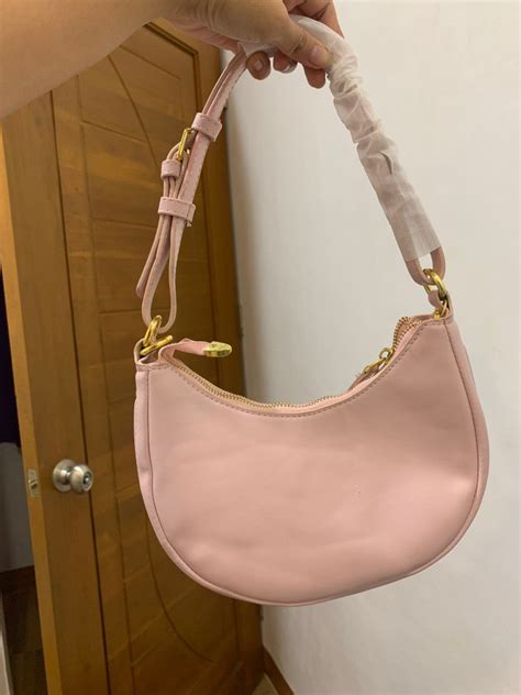 Cahres & Heka light pink kili bag, Women's Fashion, Bags & Wallets ...