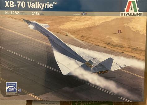 Italeri 1/72 SCALE XB-70 Valkyrie MODEL KIT Sealed Box Little Bit ...