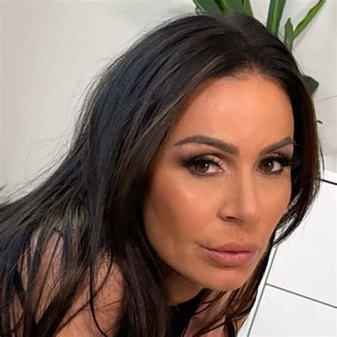 Kendra Lust's Instagram, Twitter & Facebook on IDCrawl