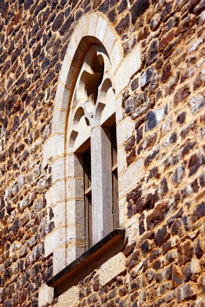 Guedelon Castle Photos and Premium High Res Pictures - Getty Images