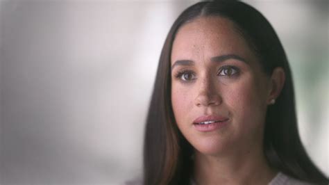 Royal Experts React to Meghan's Mole's Twitter Activity - j99twa1