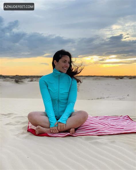 NIKKI DELVENTHAL Feet - AZNudeFeet