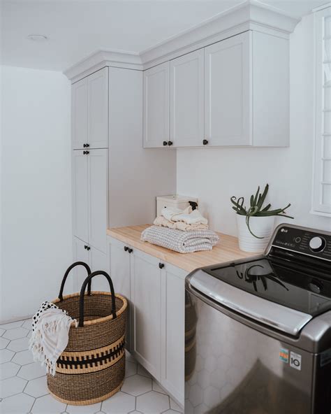 Laundry Room Design With Top Loading Washer