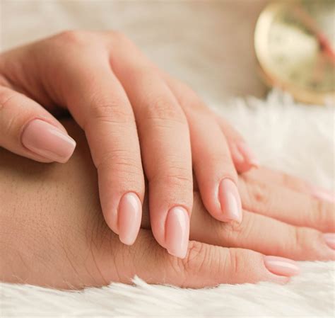 Brittle Nails causes and treatments - aleecare