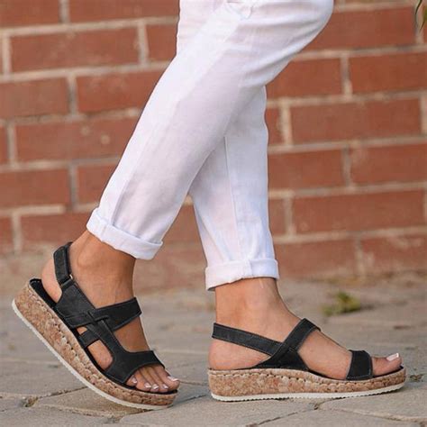sandals for women with support