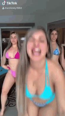 Dumb And Dumber Bikini-GIFs | Tenor