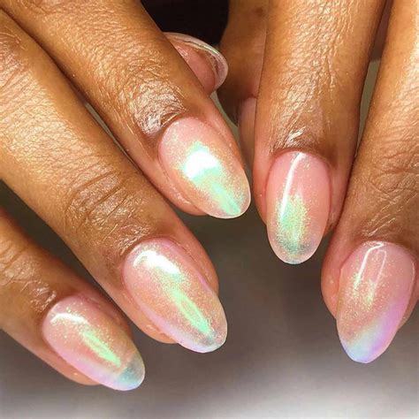 35 Chrome Nail Ideas For a Shining, Trendy Manicure
