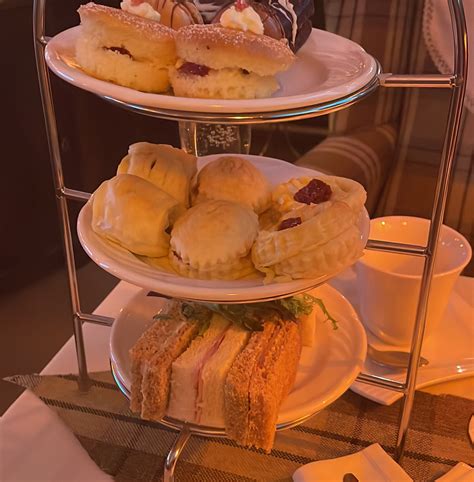 Travel Guide to The Queen Charlotte Rooms in Scotland 3